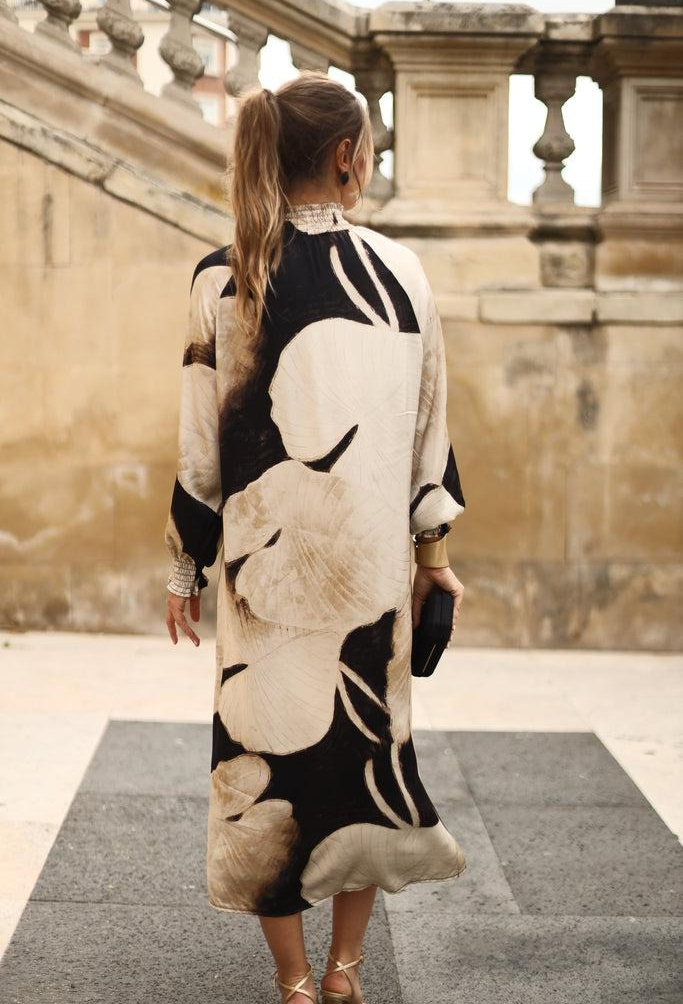 Groovy Round Neck Print Midi Dress